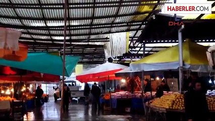 Manisa Soma Yoğun Kar Yağışı Nedeniyle Pazar Yerindeki Çatılar Çöktü