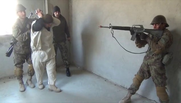 L'armée afghane seule face aux talibans après le départ de l'OTAN