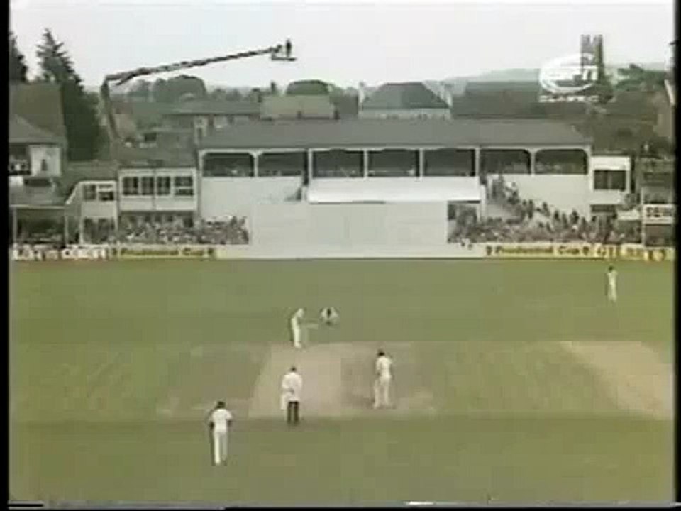 David Gower hangs out Mike Gatting to dry, 1983