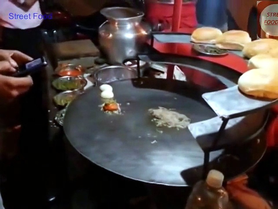 Street Food - Indian Spicy Food - Egg Bhurji - Cooking In India Street Food - Egg Bhurji+ Indian Recipe_(new)