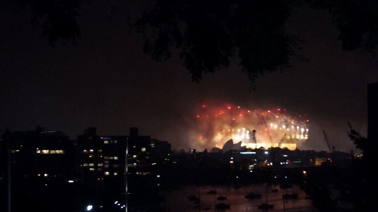 Au bout du Schtroumpf 15.1 - Happy new year 2015 from Sydney