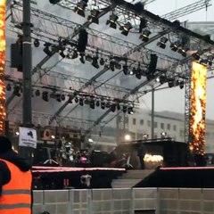 Tokio Hotel Soundcheck #3 at Brandemburger Tor (31.12.2014)