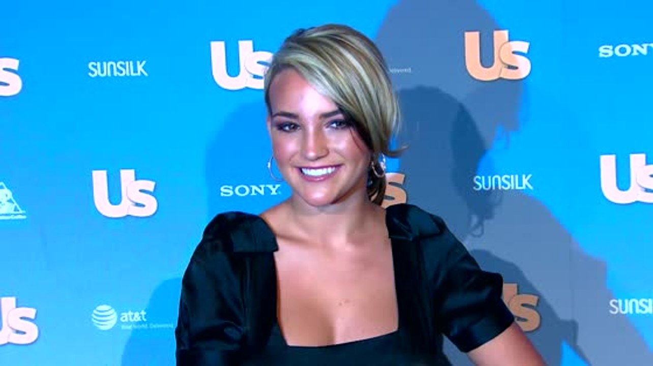 Jamie Lynn Spears Brandishes a Knife in Restaurant Fight