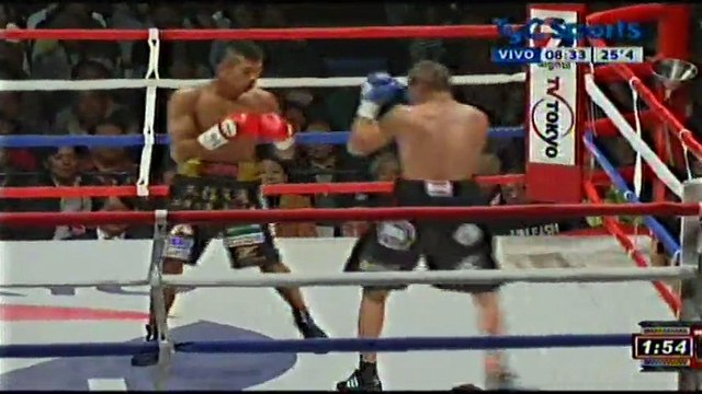 31.12.2014 - Takashi Uchiyama vs Israel Perez