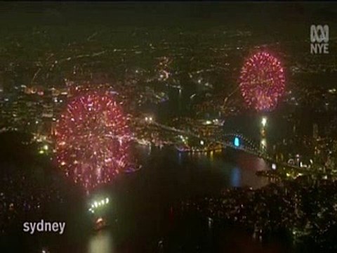 Goodbye! 2014. New Year celebrations in Sydney with spectacular fireworks