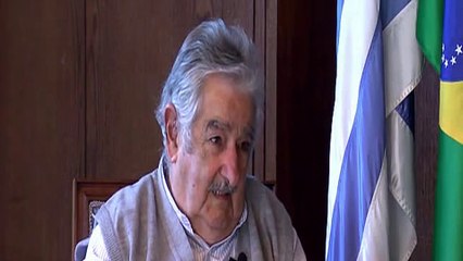 Mujica dice Uruguay ya esta produciendo clones de marihuana