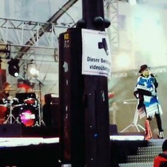 Tokio Hotel soundcheck Brandenburg Tor "Willkommen 2015)