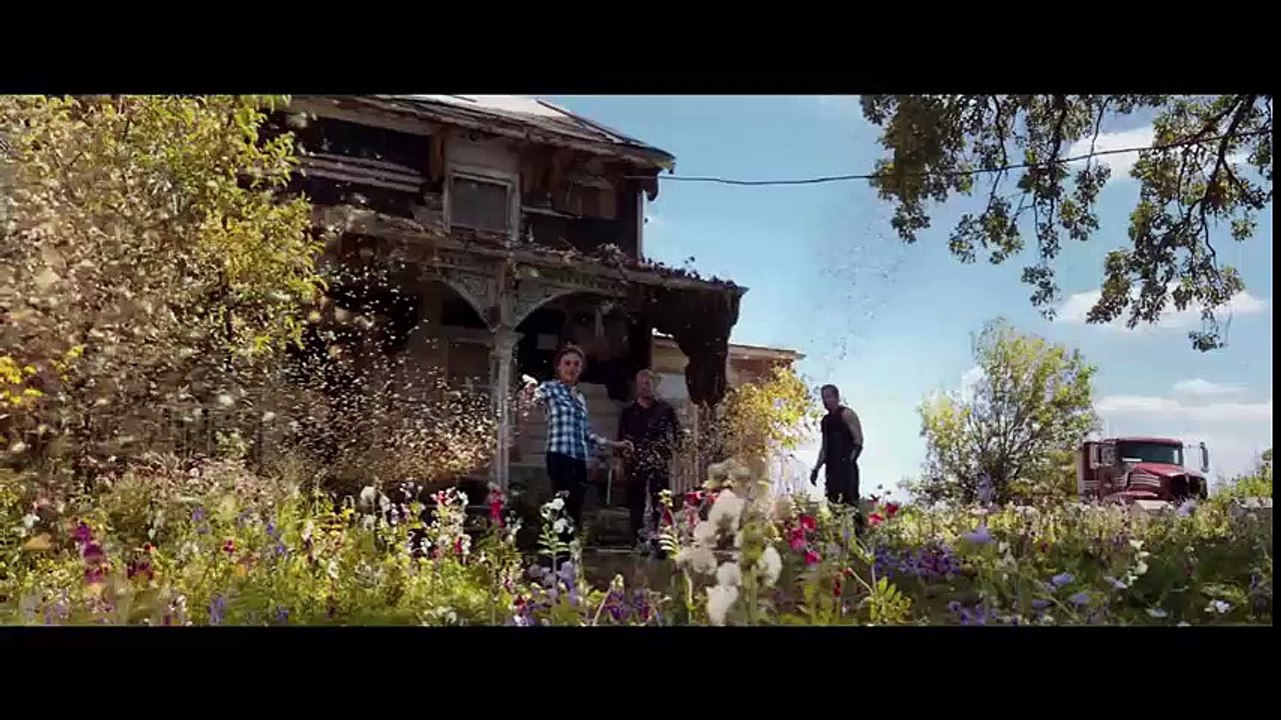 Jupiter Yükseliyor Fragman 2015