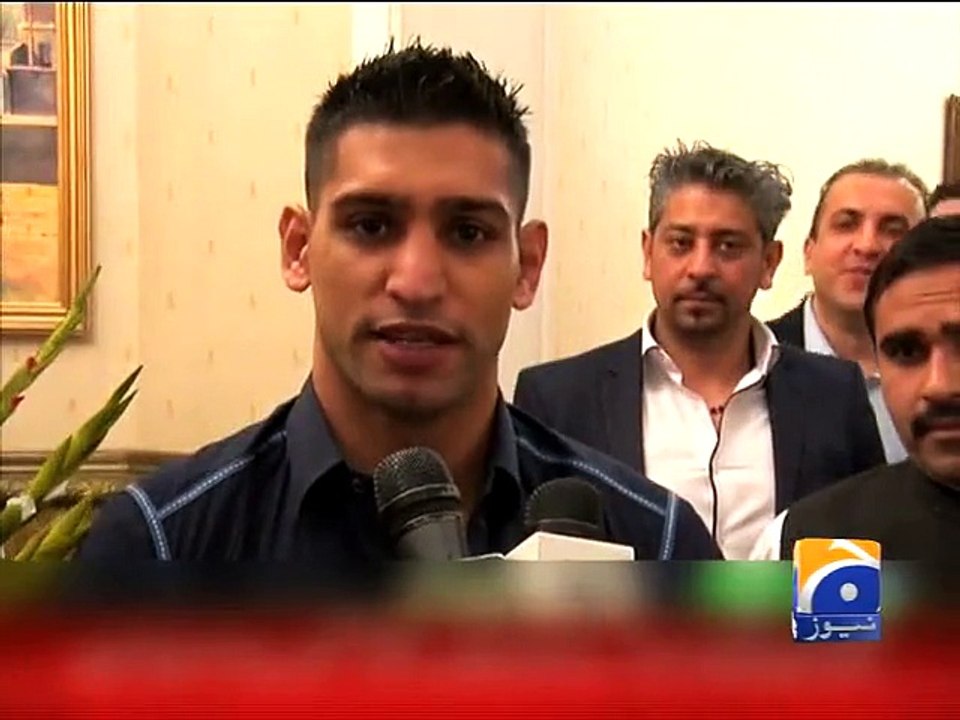 Boxer Amir Khan meets PM Nawaz Sharif