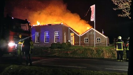 Boerderij in Holwierde in de as gelegd - RTV Noord