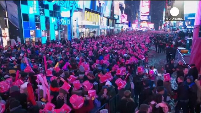 Мир встретил 2015 год впечатляющими фейерверками - euronews, мир