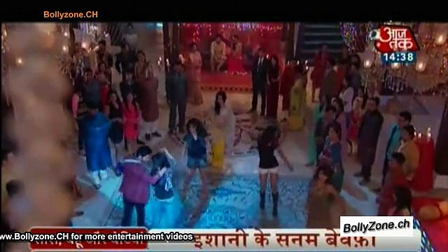 Ishaani Ke Sanam Bewafa!! - Meri Aashiqui Tumse Hi - 1st Jan 2015