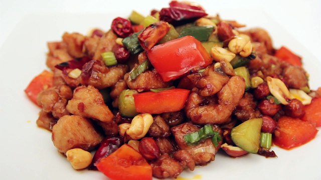 Kun Pao Chicken im Restaurant Beijing in Köln