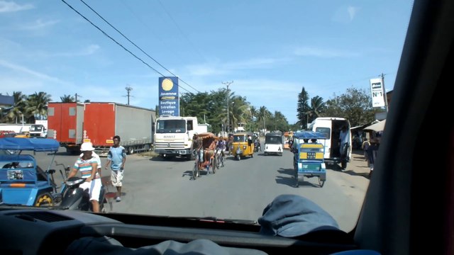 De taxi brousse en taxi brousse...