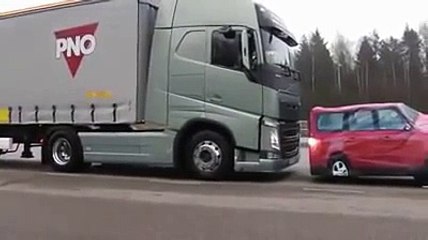 Volvo Tırlarında Acil Fren Sistemi Muhteşem