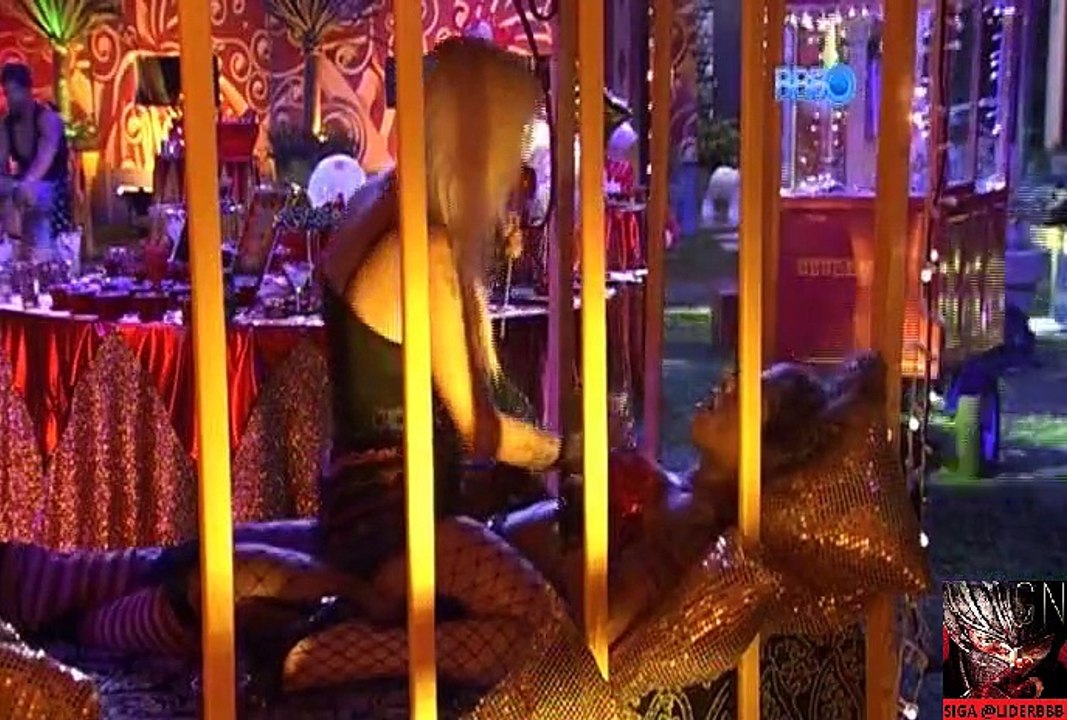 BBB14 - Festa Circo - Clara e Vanessa Na Gaiola #AquecimentoBBB
