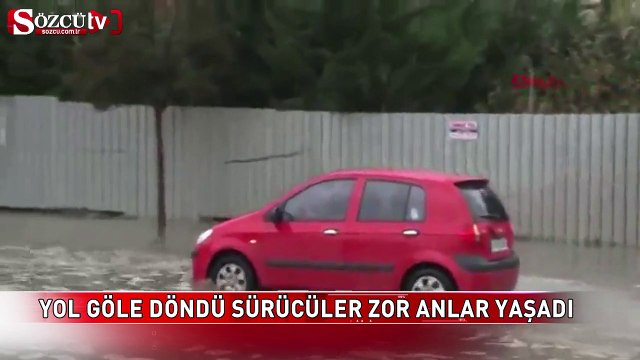 Yol göle döndü sürücüler zor anlar yaşadı