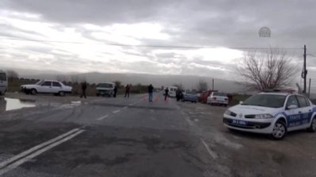 Menderes Nehri Taştı Tarım Alanları Su Altında Kaldı