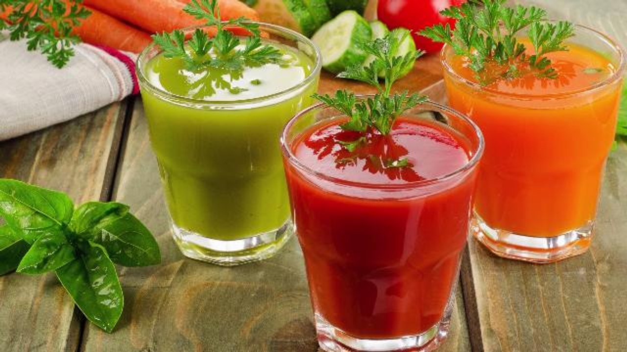 The Best Foods and Drinks to Cure Hangovers