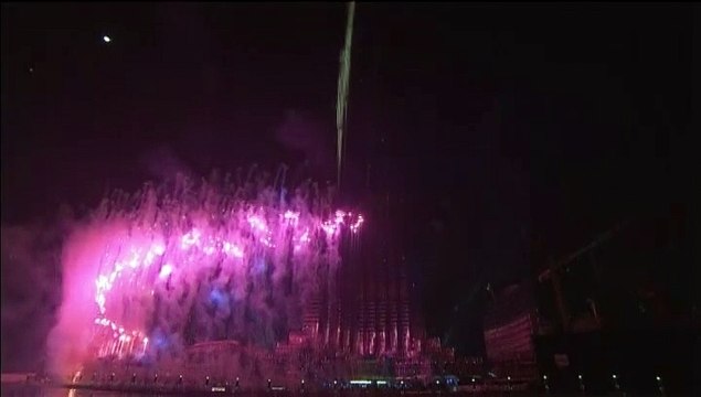 A Dubaï, un impressionnant feu d'artifice sur la plus grande tour du monde