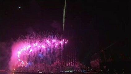 A Dubaï, un impressionnant feu d'artifice sur la plus grande tour du monde