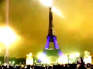 بالفيديو.. شاهد كيف استقبل برج «إيفل» العام الجديد