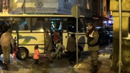 Yurtta Kış - Mahsur Kalan 54 Kişi, Jandarma Ekiplerince Kurtarıldı