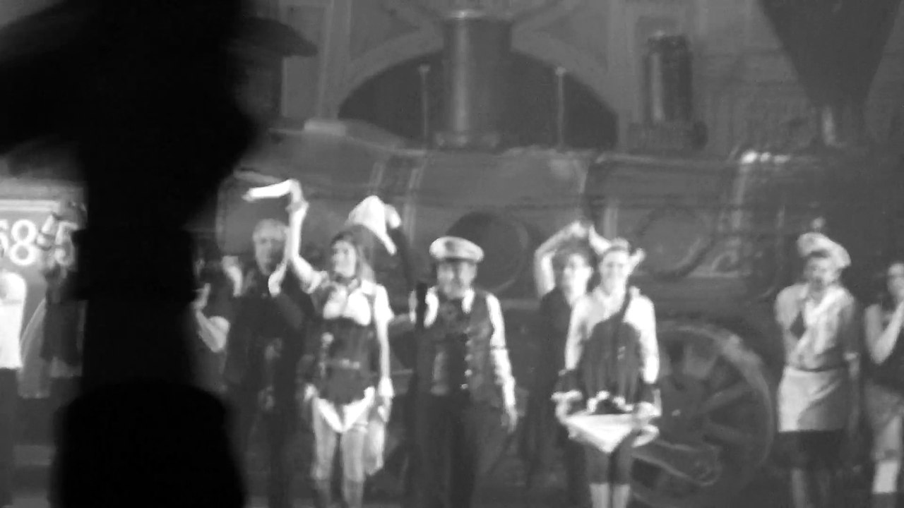 Dani Lary Rétro Temporis réveillon du 1er janvier 2015 Zénith de Paris