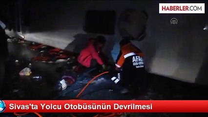 Sivas'ta Otobüs Kazası: 4'ü Ağır, 51 Yaralı