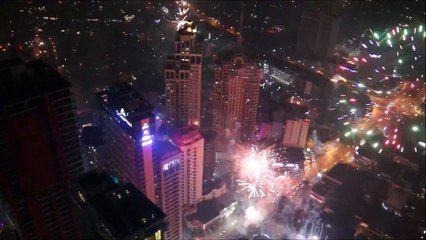 New Year’s Fireworks Over Manila is AWE!!!!
