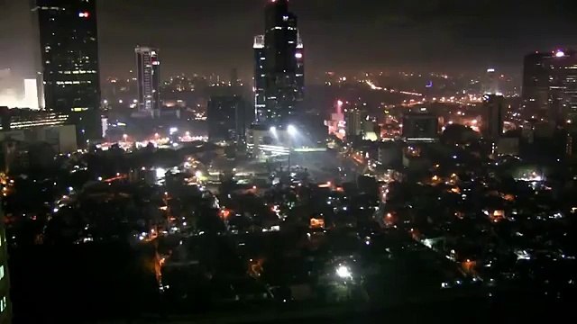 Magnifiques feux d'artifice à Jarkata pour le nouvel an 2015 !