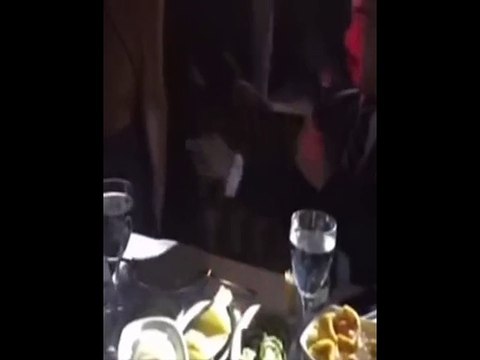 Orhan Gencebay Hülya avşar popo tokatlama izle