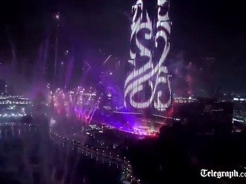 Magnifiques feux d'artifice à Dubai pour le nouvel an 2015 !