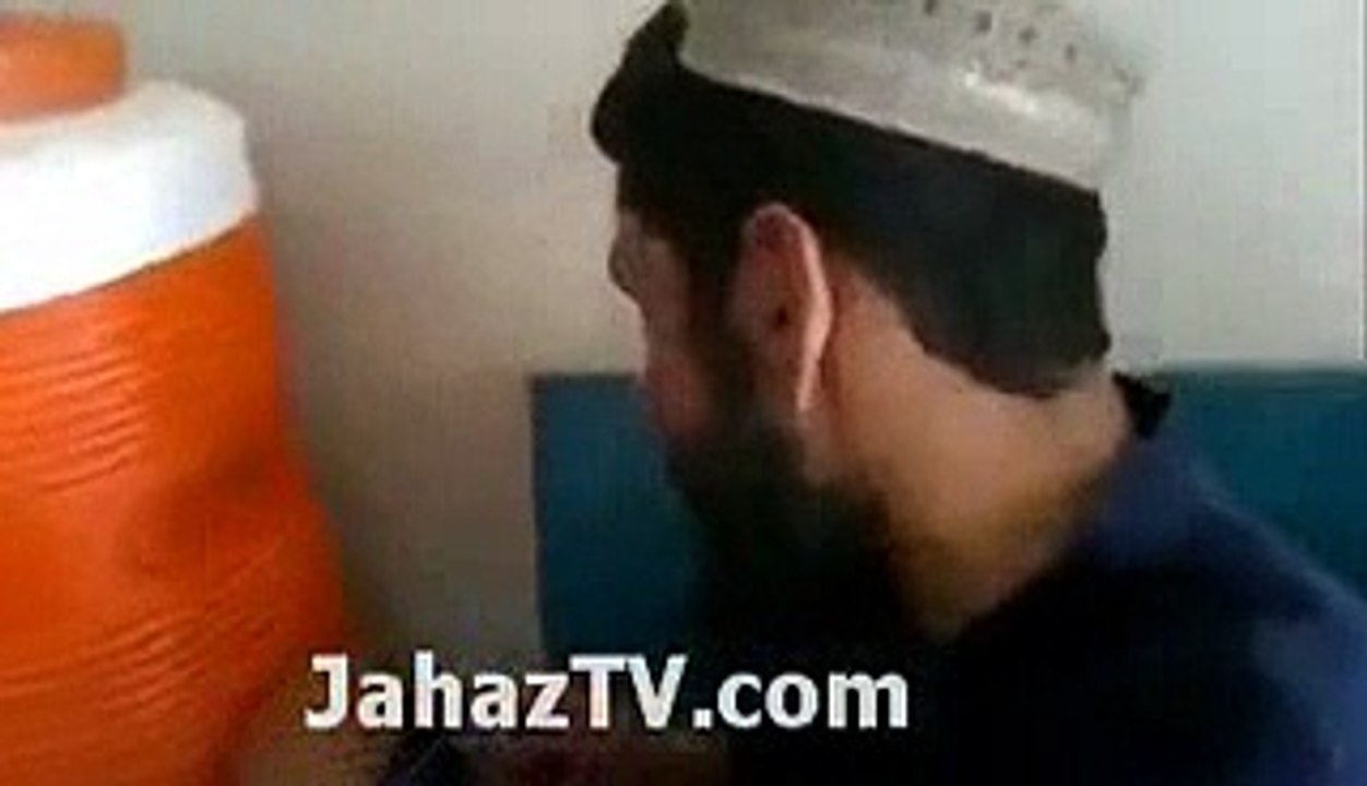 Pathan Singing Teri Meri Prem Kahani (Video @ Hamariweb.com)_mpeg4