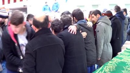 Ordu Solunum Yetmezliğinden Ölen Liseli Gözyaşlarıyla Uğurlandı