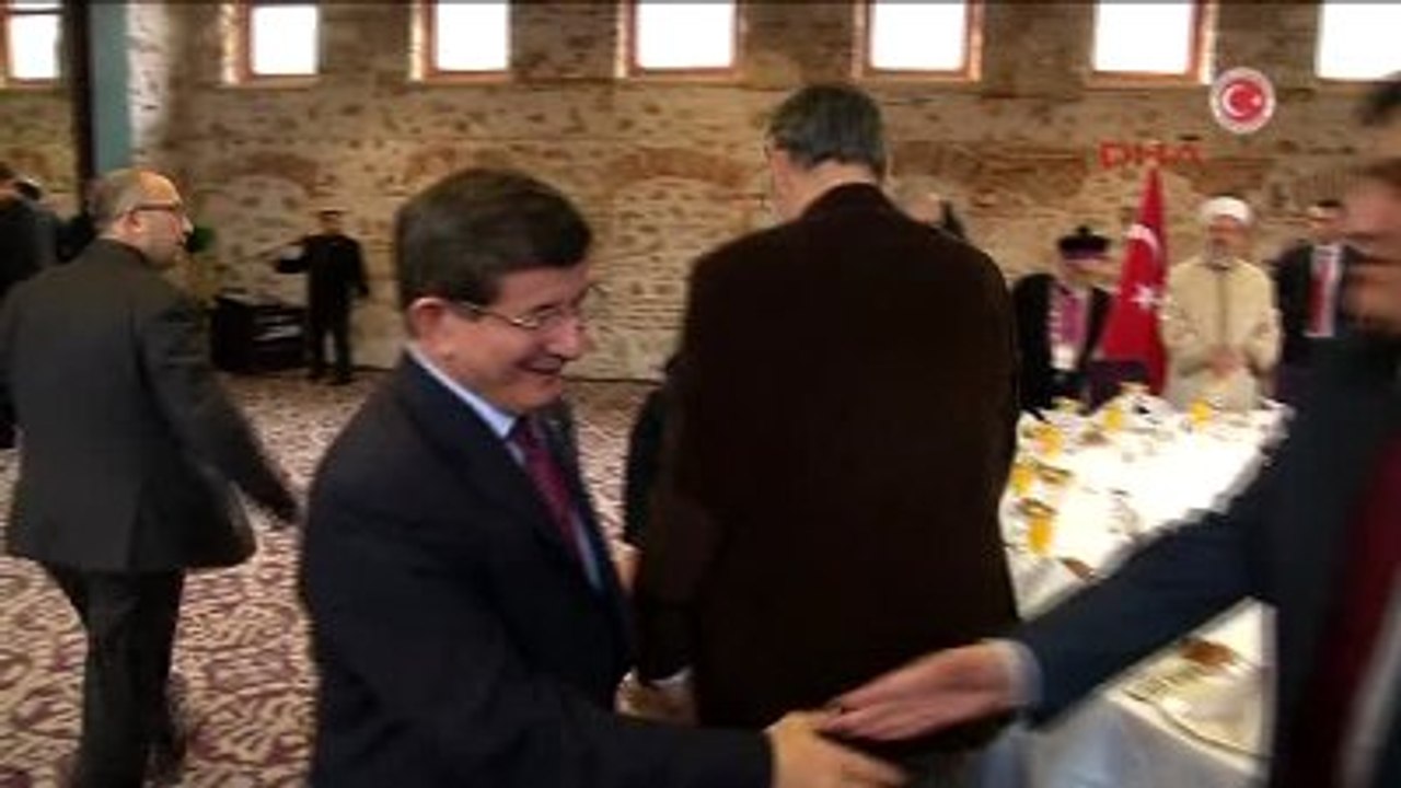 Davutoğlu Gayrimüslim Azınlık Cemaatlerinin Temsilcileriyle Biraraya Geldi