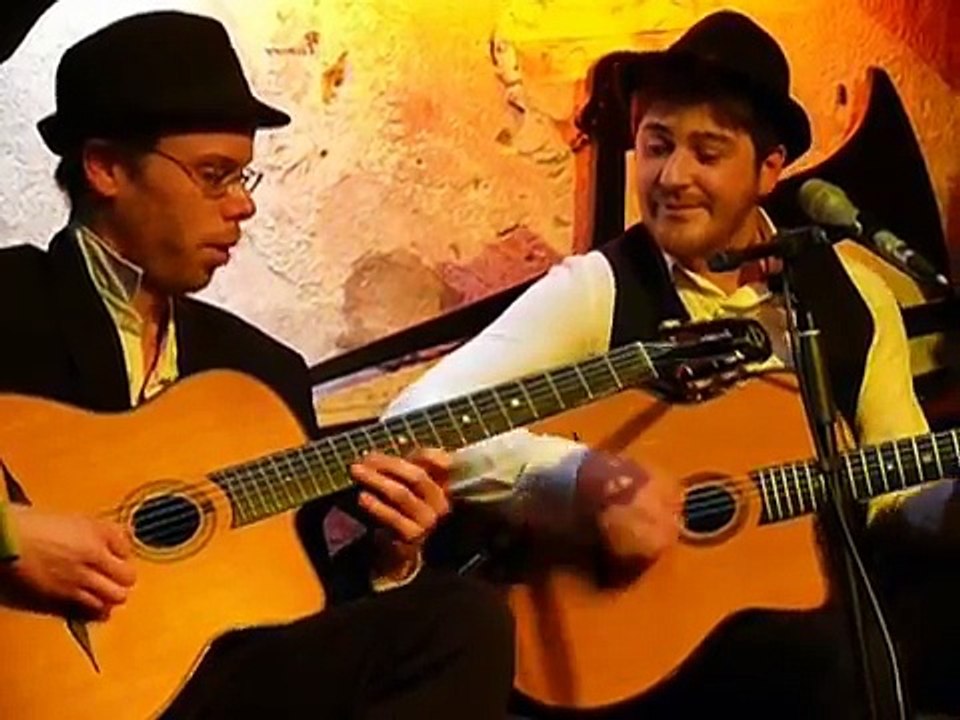 LES-TONTONS-SWINGUEURS-en-concert-au-Hall-Blues-Club