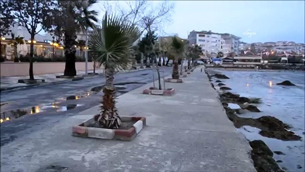 Silivri’de deniz çekilmesi