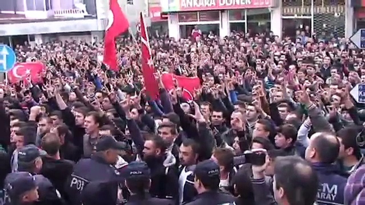 HDP'nin Aksaray'daki binası önünde gerginlik