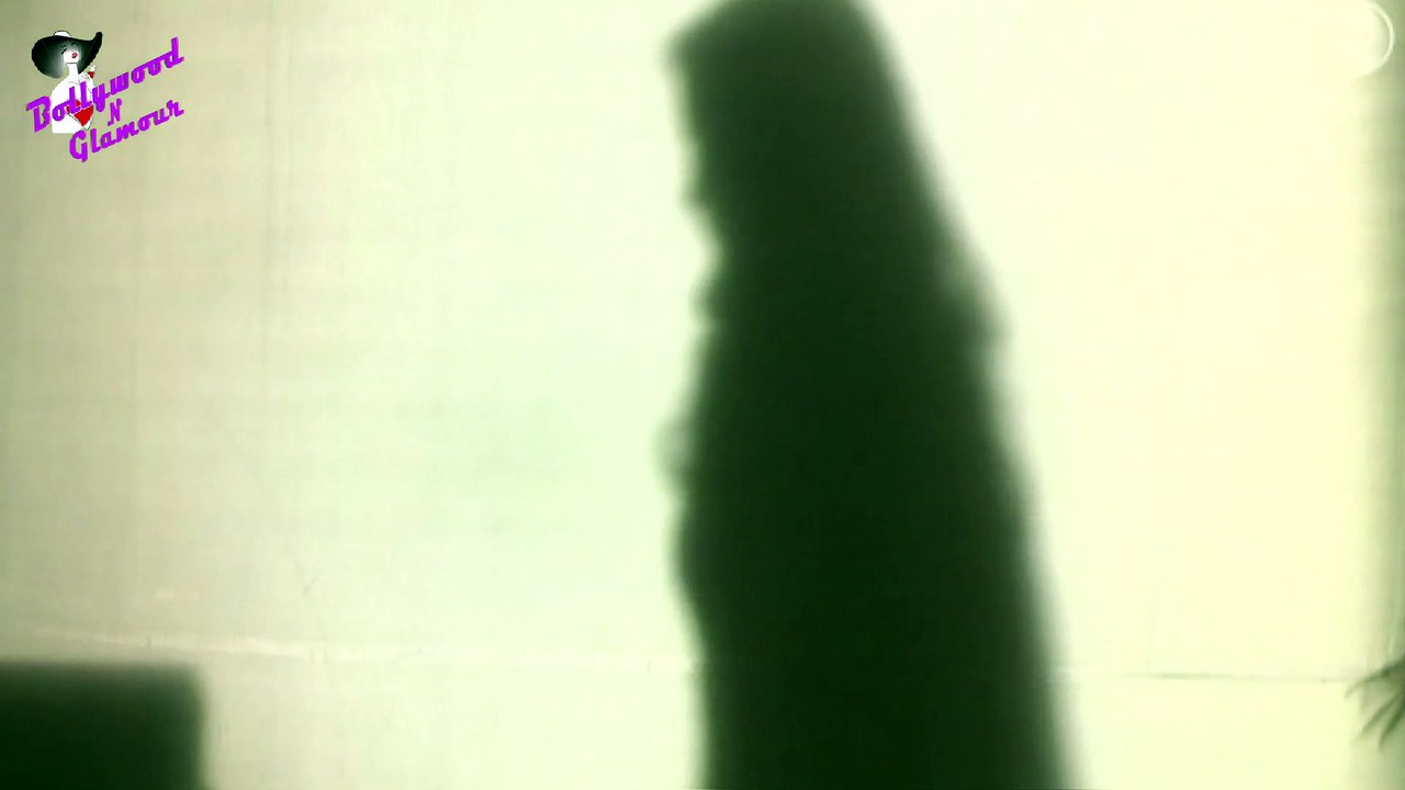 On Location of TV Serial 'Shastri Sisters'  Anuska Revil To Dance