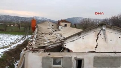 Balıkesir 200 Bin Civciv ve Piliç Telef Oldu