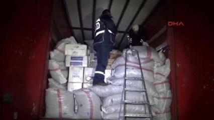 Aksaray Ceviz Kabukları Altında 495 Bin Kaçak Sigara Ele Geçirildi