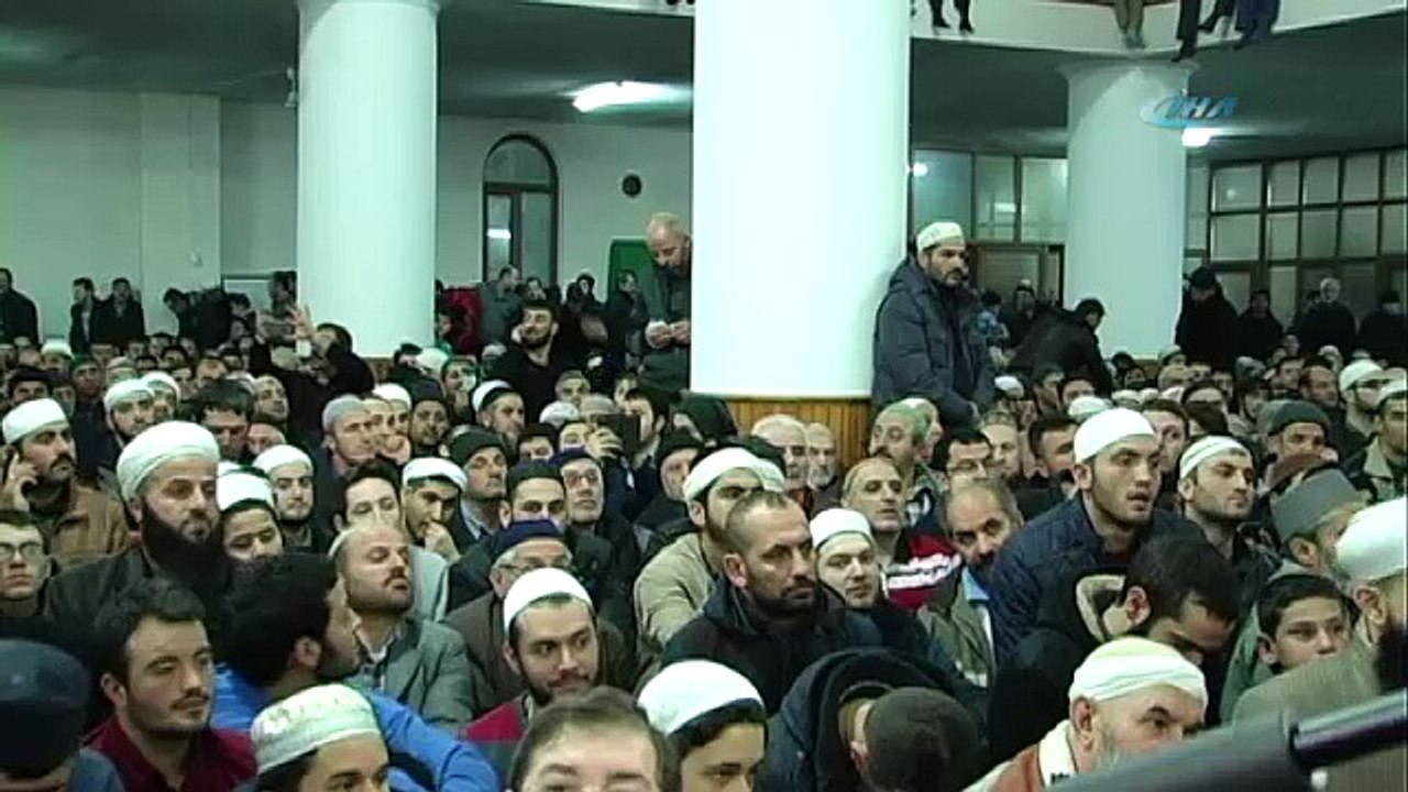 Millet Noel Baba'yı bıraksın Cübbeli Hoca'ya takılsın