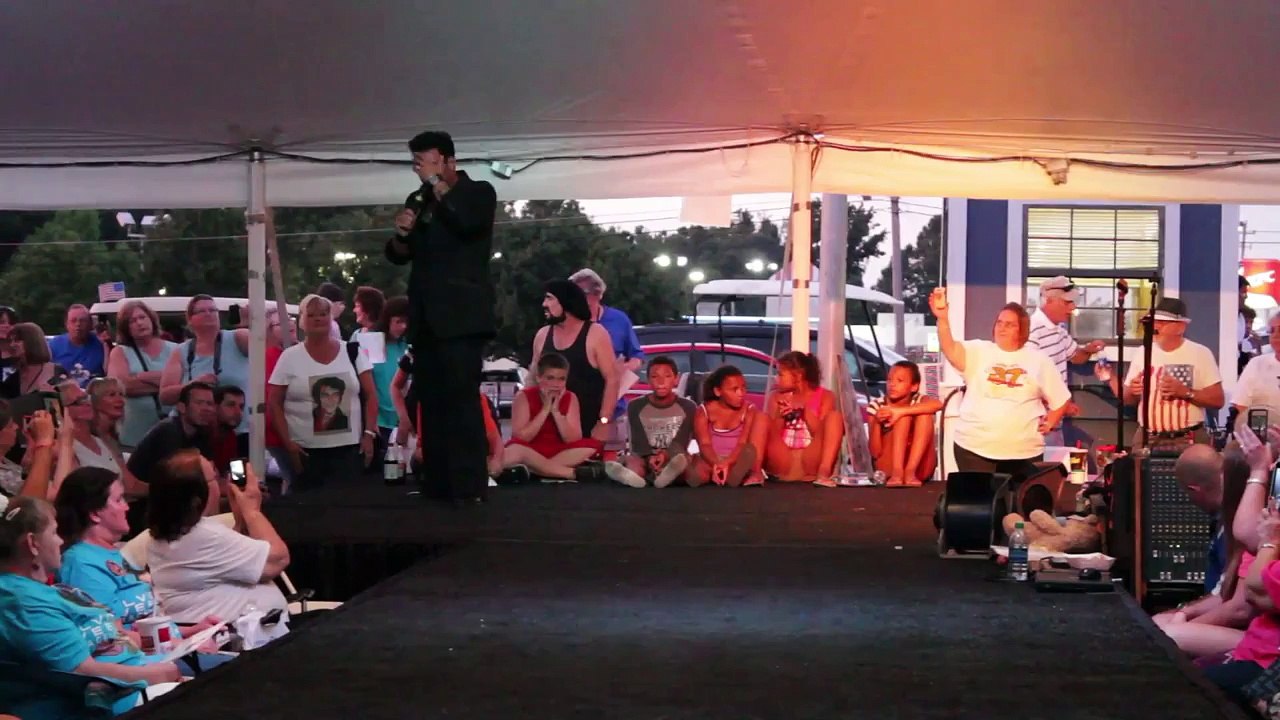 Franz Goovaerts sings Walkin In Memphis part 2 Elvis Week 2014 video