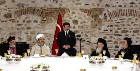 Davutoğlu'nun Katıldığı Toplantıda 'Yeni Kilise' Kararı Çıktı