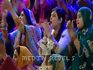 Maybe you are note like him or hate with Amir Liaquat but no one can give mouth reply to India like this watch video