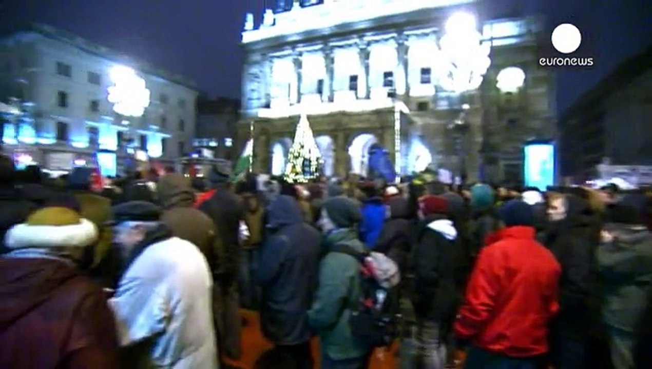 Βουδαπέστη: Μεγάλη αντικυβερνητική διαδήλωση