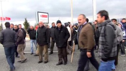 Kanserli Köy" Sakinlerinden Yol Kapatma Eylemi