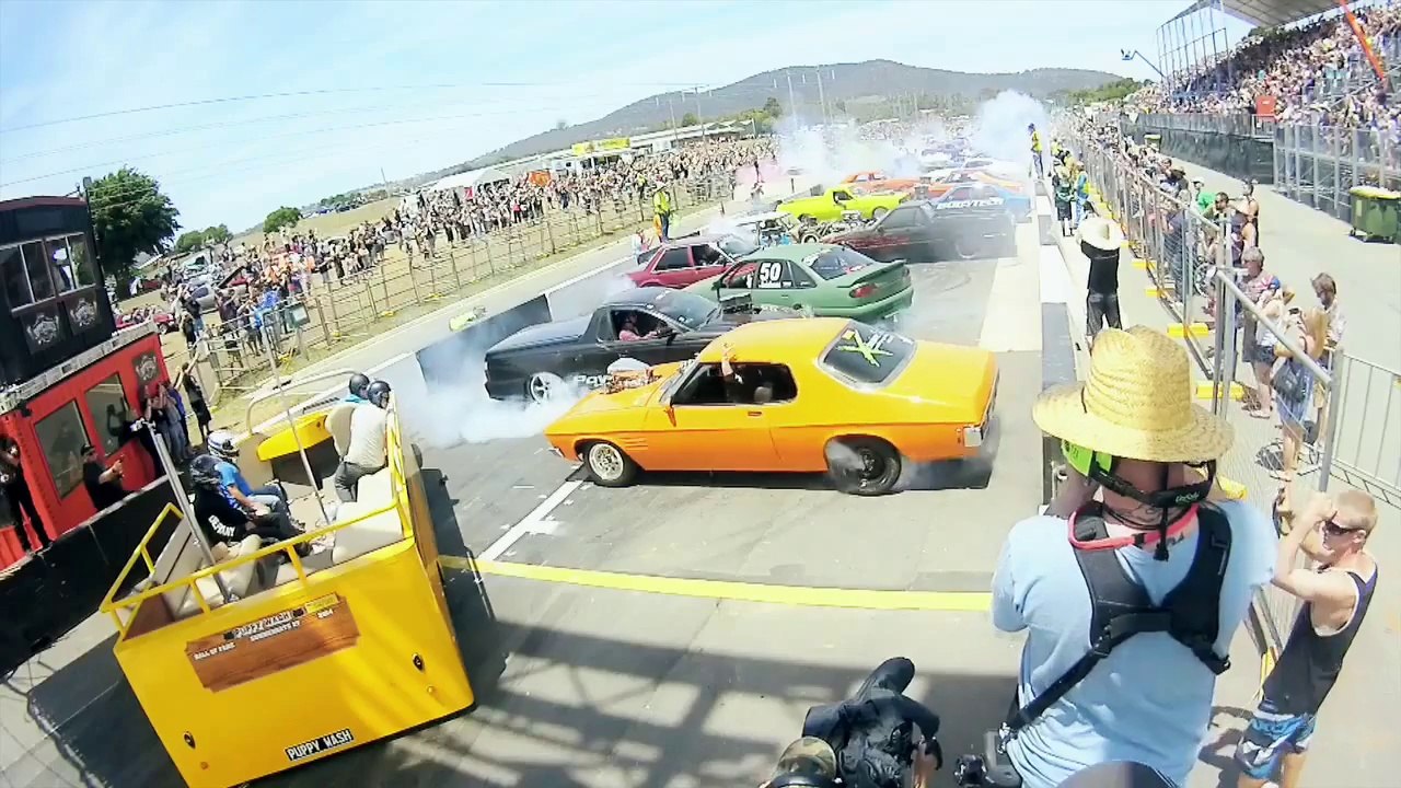 Best burnout EVER! New GUINNESS WORLD RECORD BURNOUT