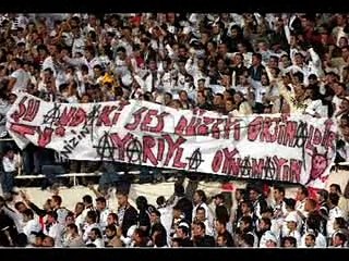 Dünyanın En Büyük Korosu Çarşı